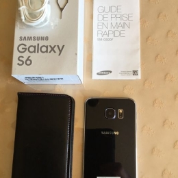 Téléphone SAMSUNG Galaxy S6 - 32 Go- avec accessoires. Batterie faible